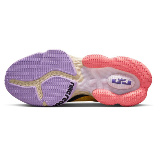 Nike LeBron 19 Low